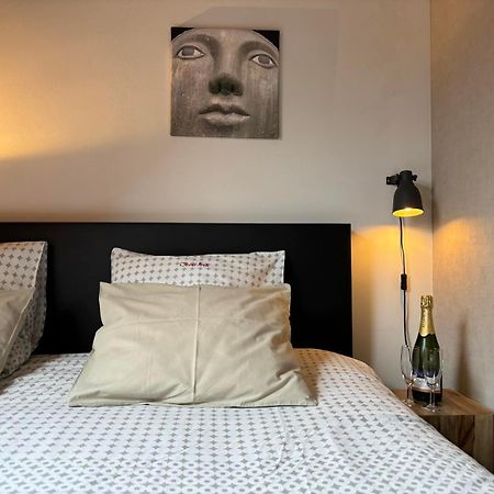 Gastenverblijf Chambre Damis - Geniet Van Haspengouw, Buiten En Binnen! Heers ภายนอก รูปภาพ